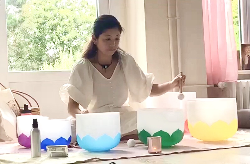 Voyage sonore aux bols en cristal